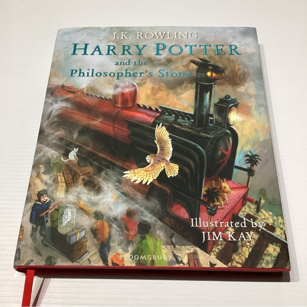 Harry Potter and the Philosopher's Stone: Illustrated Edition 1st Edition